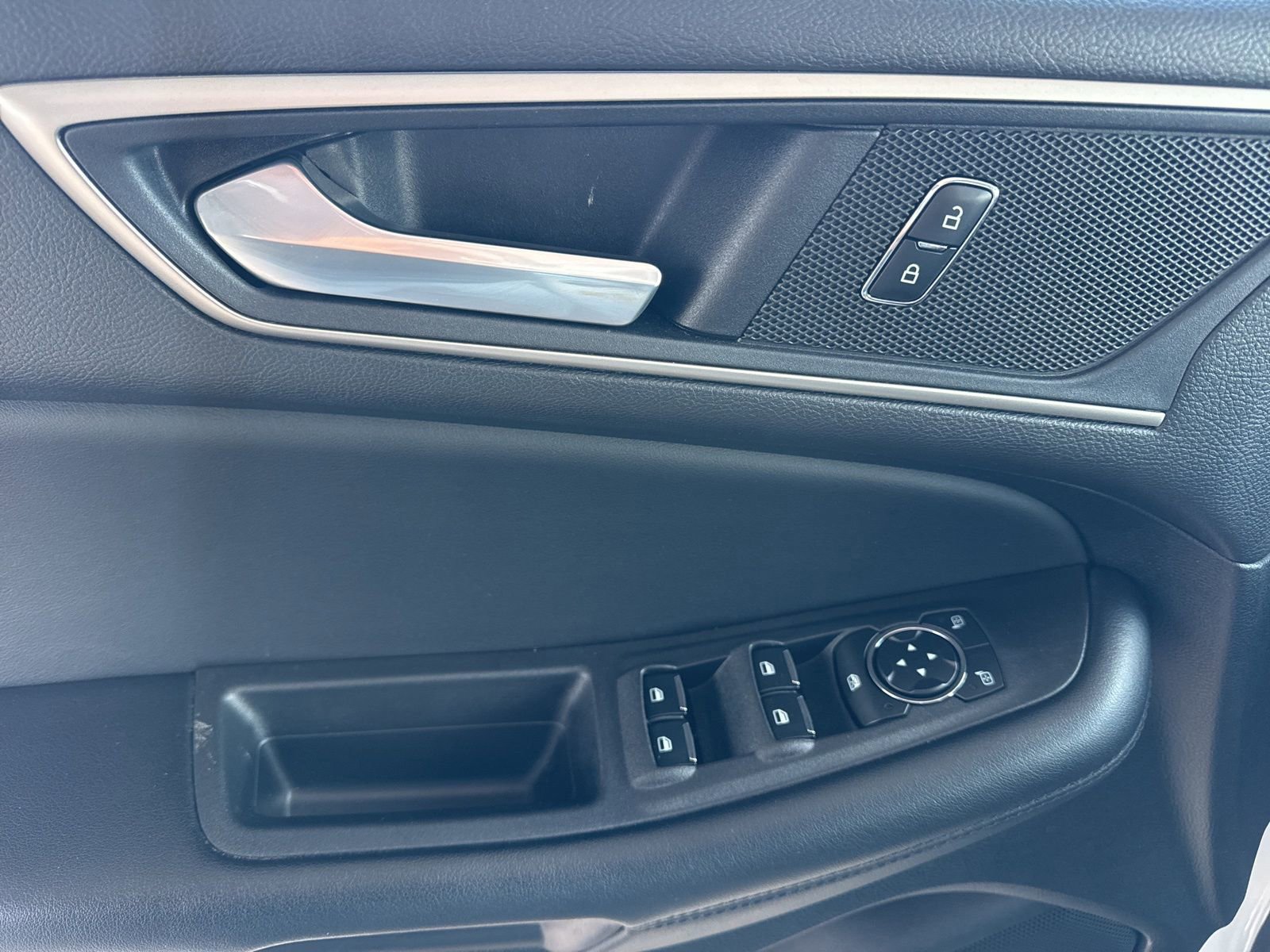 Certified 2023 Ford Edge SEL w/ Convenience Package image 27