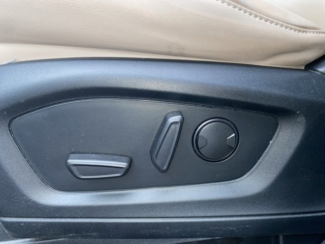 Certified 2022 Ford Explorer XLT w/ Equipment Group 202A image 20