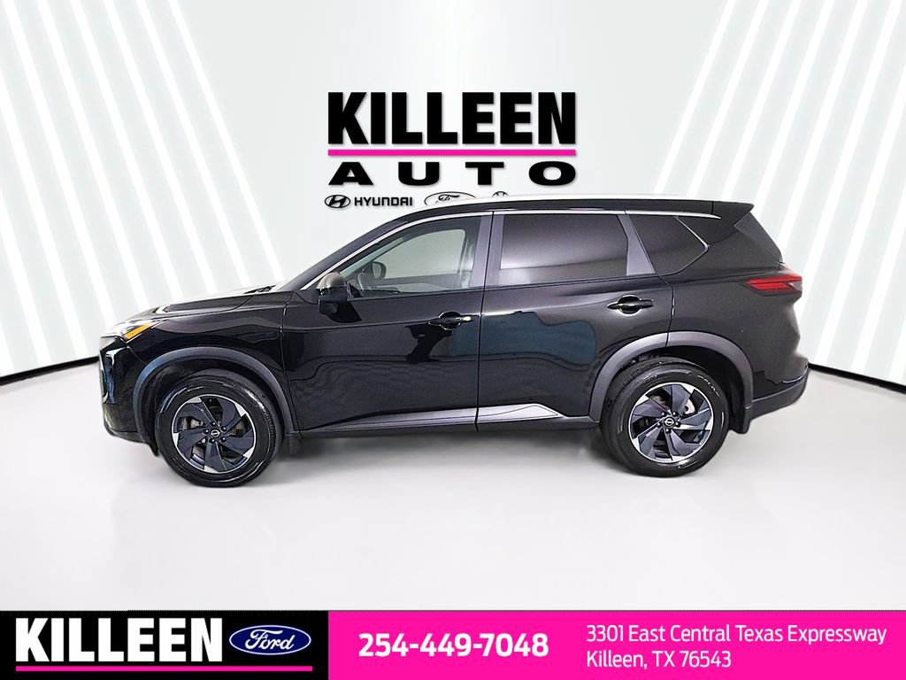 Used 2024 Nissan Rogue SV w/ SV Premium Package FWD image 4