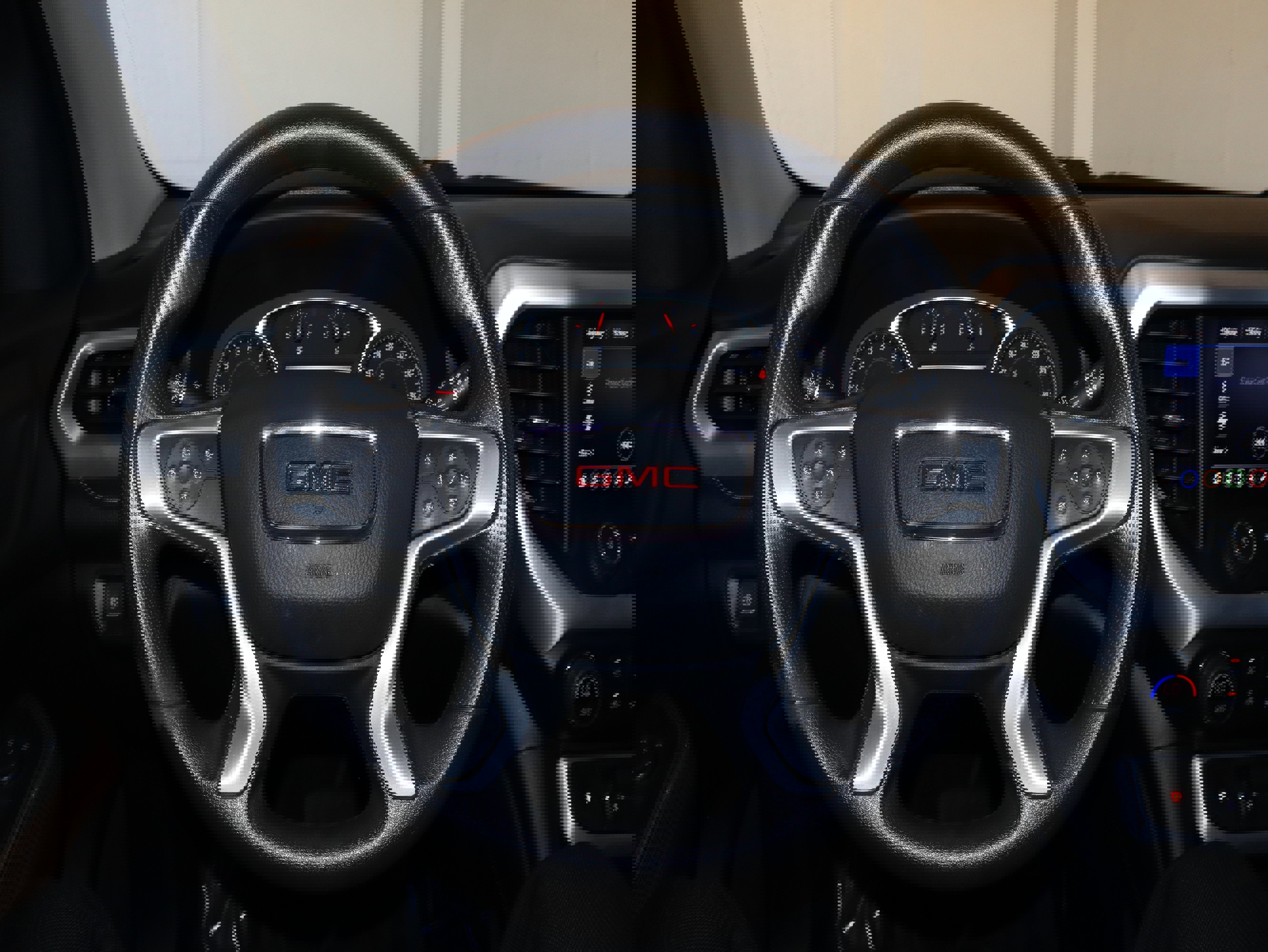 Used 2023 GMC Acadia SLE w/ Driver Convenience Package image 24