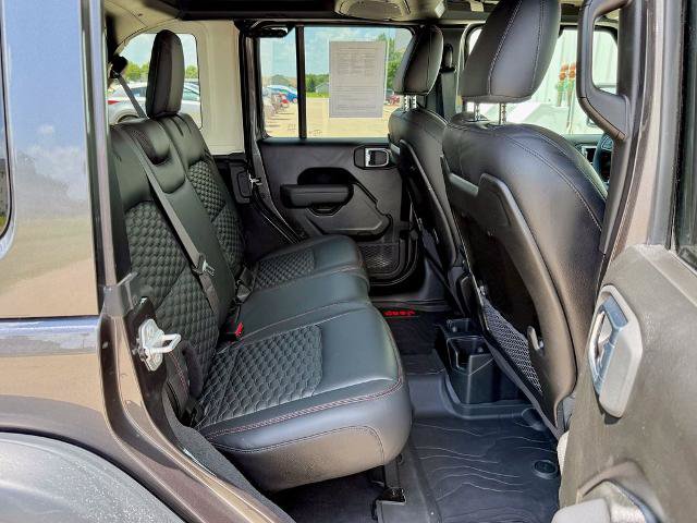 Used 2025 Jeep Wrangler Unlimited Rubicon w/ Safety Group AWD/4WD image 20