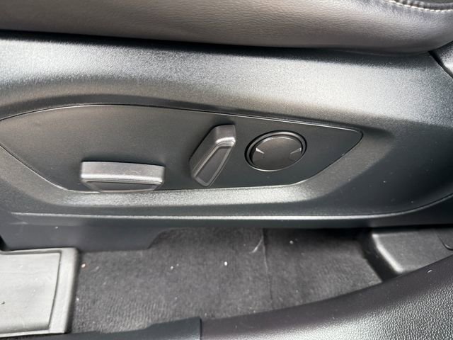 Certified 2022 Ford Explorer XLT w/ Equipment Group 202A image 19