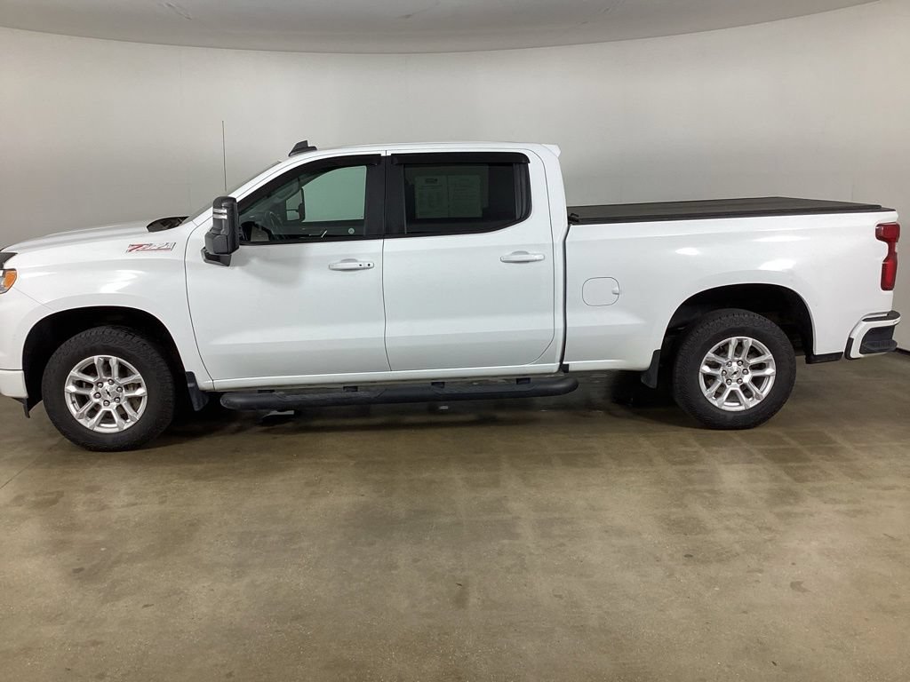 Used 2023 Chevrolet Silverado 1500 RST AWD/4WD image 16
