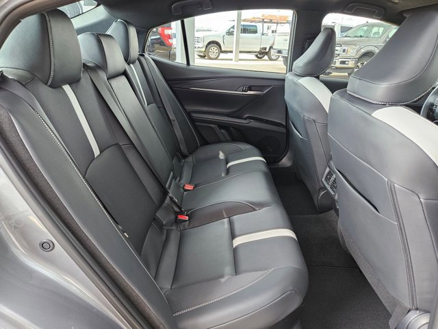 Used 2025 Toyota Camry SE image 20