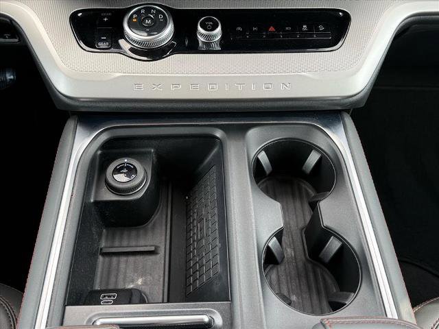 Certified 2025 Ford Expedition Max Active image 18
