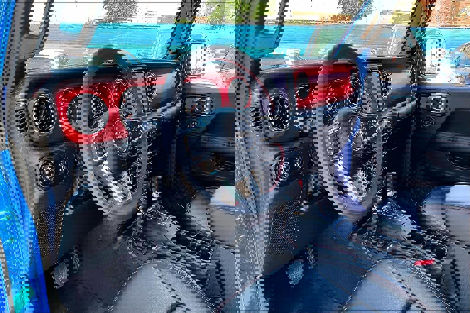 Used 2023 Jeep Gladiator Rubicon w/ Cold Weather Group AWD/4WD image 16