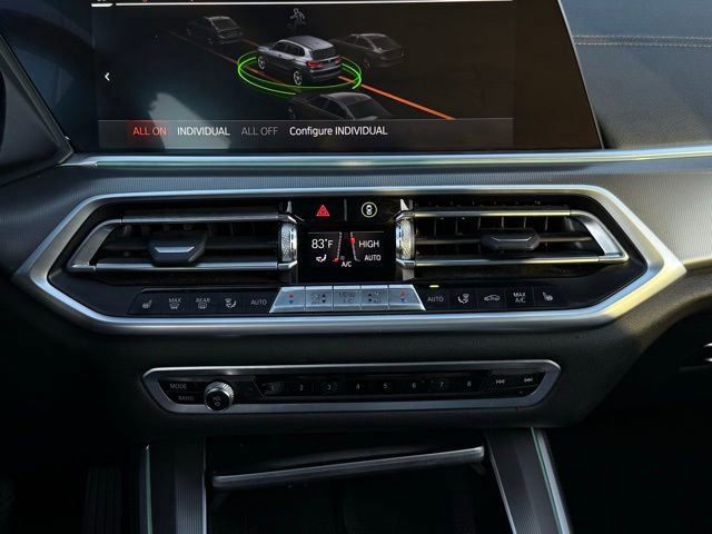 Used 2022 BMW X5 xDrive40i AWD/4WD image 25