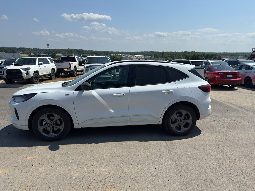 Certified 2023 Ford Escape ST-Line w/ Equipment Group 301A FWD image 8