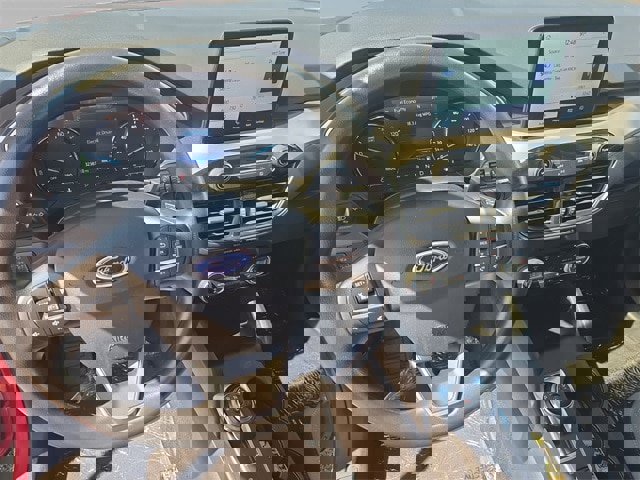 Certified 2021 Ford Escape SE image 13