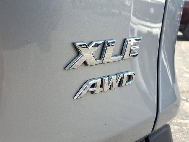 Used 2025 Toyota RAV4 XLE AWD/4WD image 26