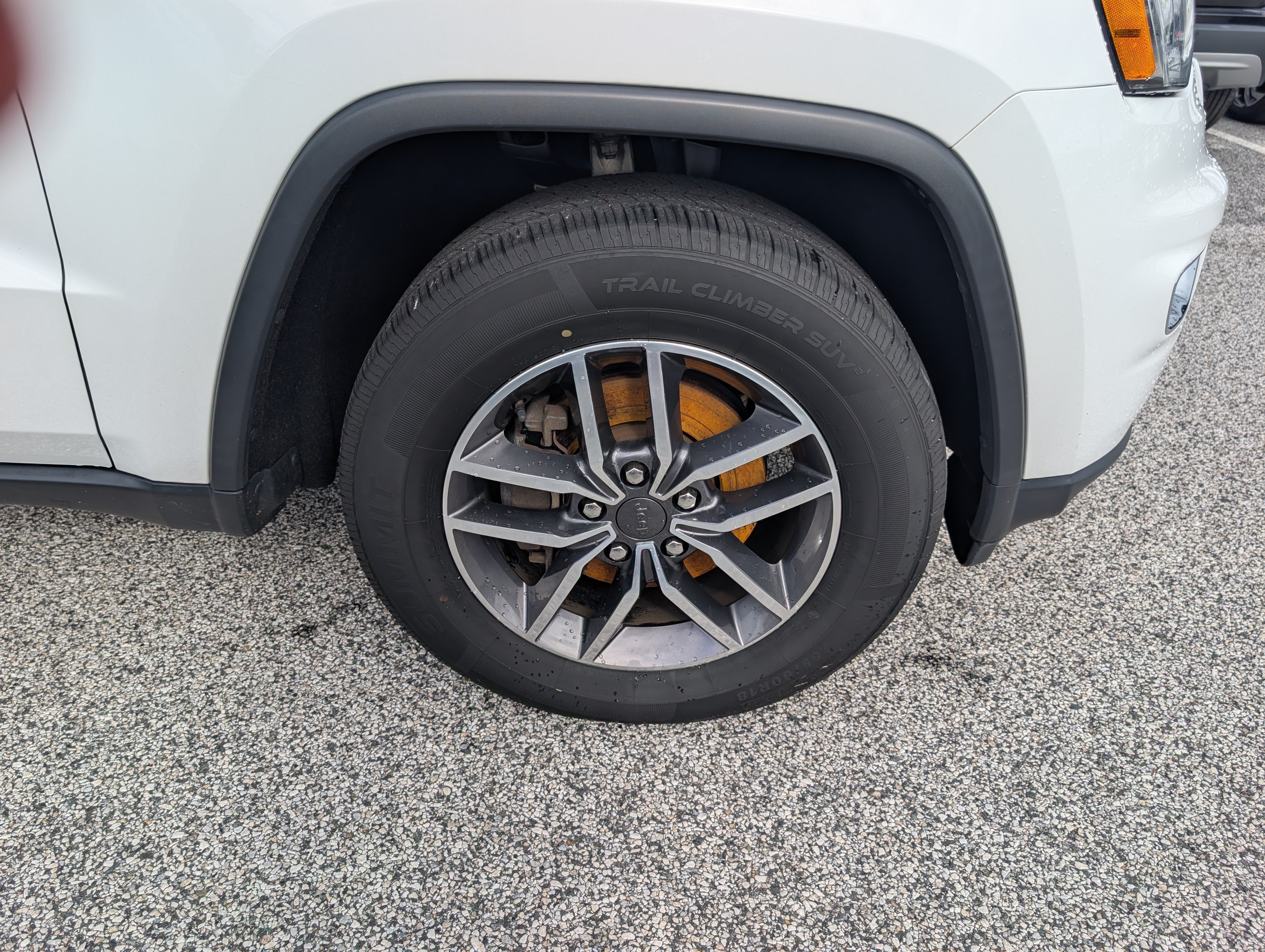 Used 2020 Jeep Grand Cherokee Limited AWD/4WD image 11