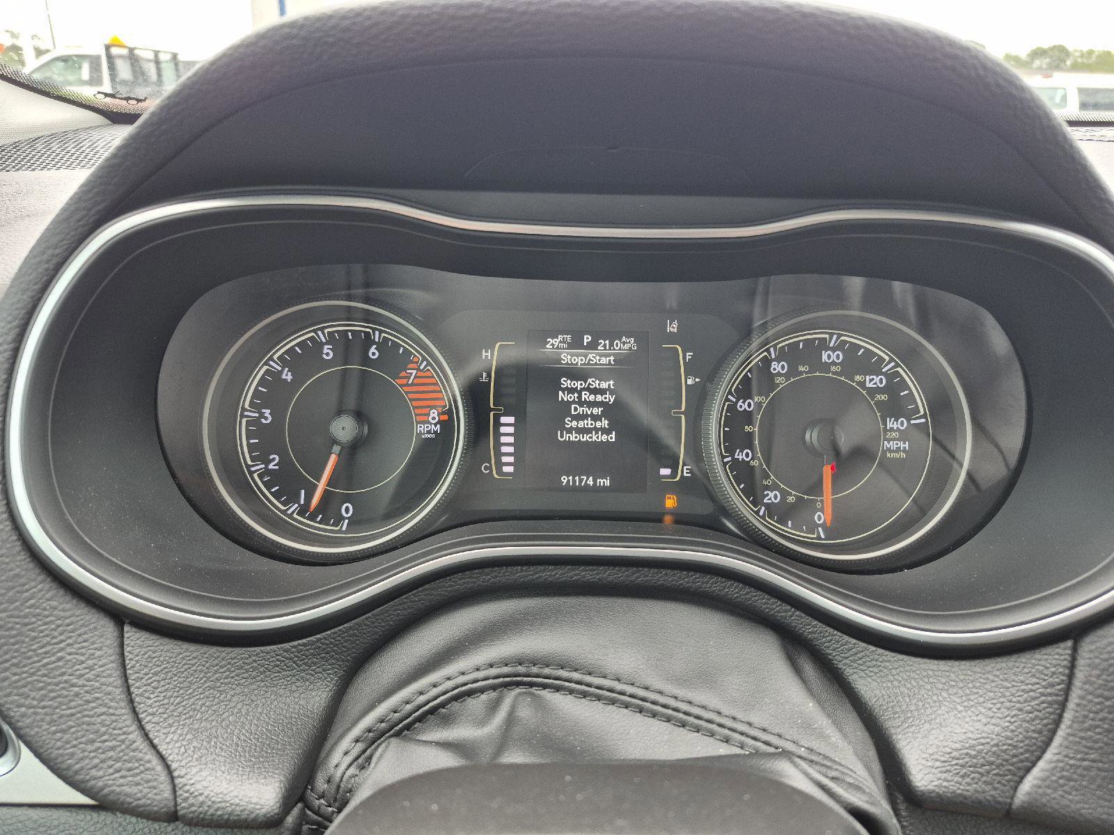 Used 2022 Jeep Cherokee Latitude AWD/4WD image 9