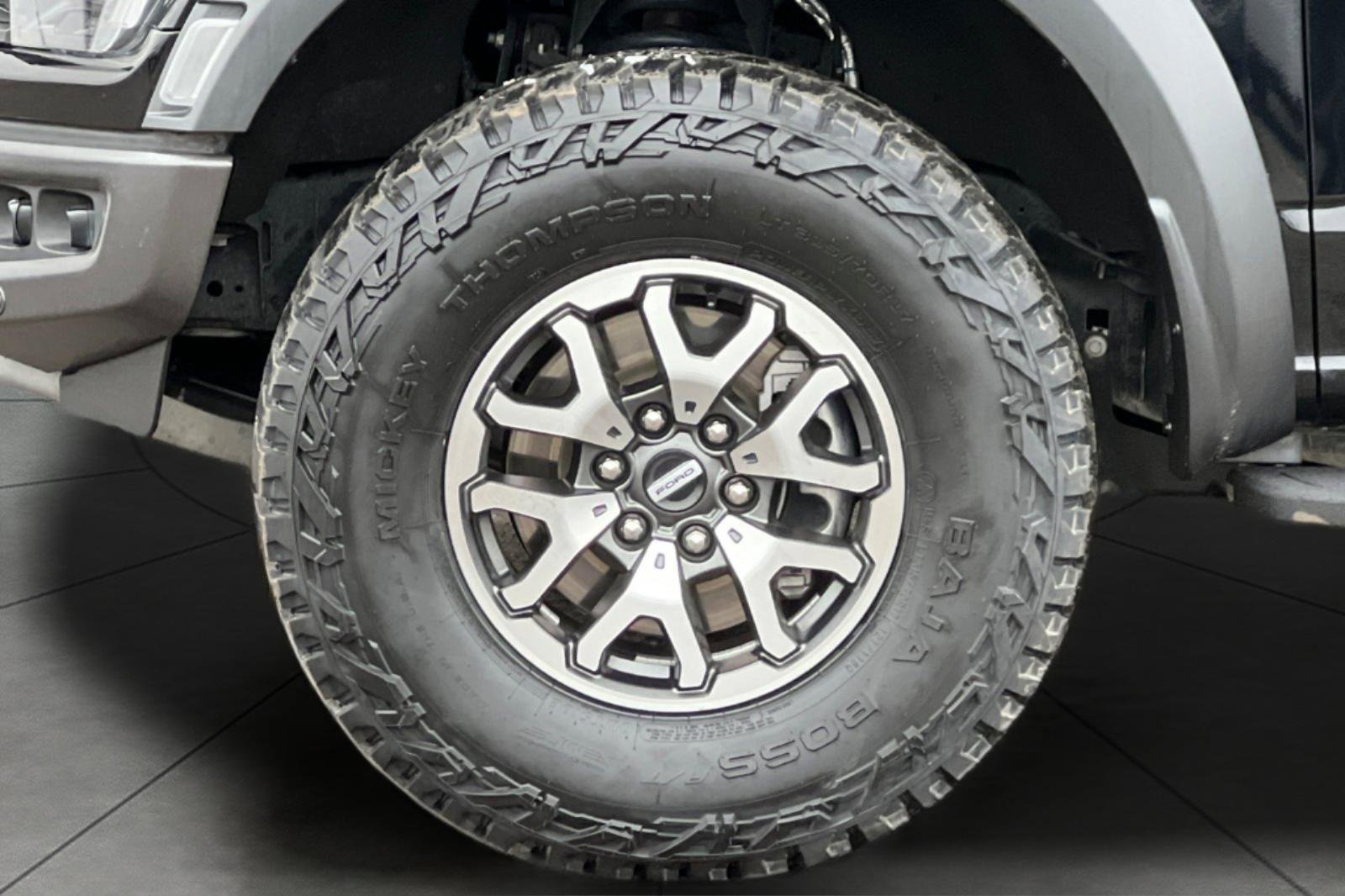 Certified 2022 Ford F150 Raptor w/ Equipment Group 801A High image 32