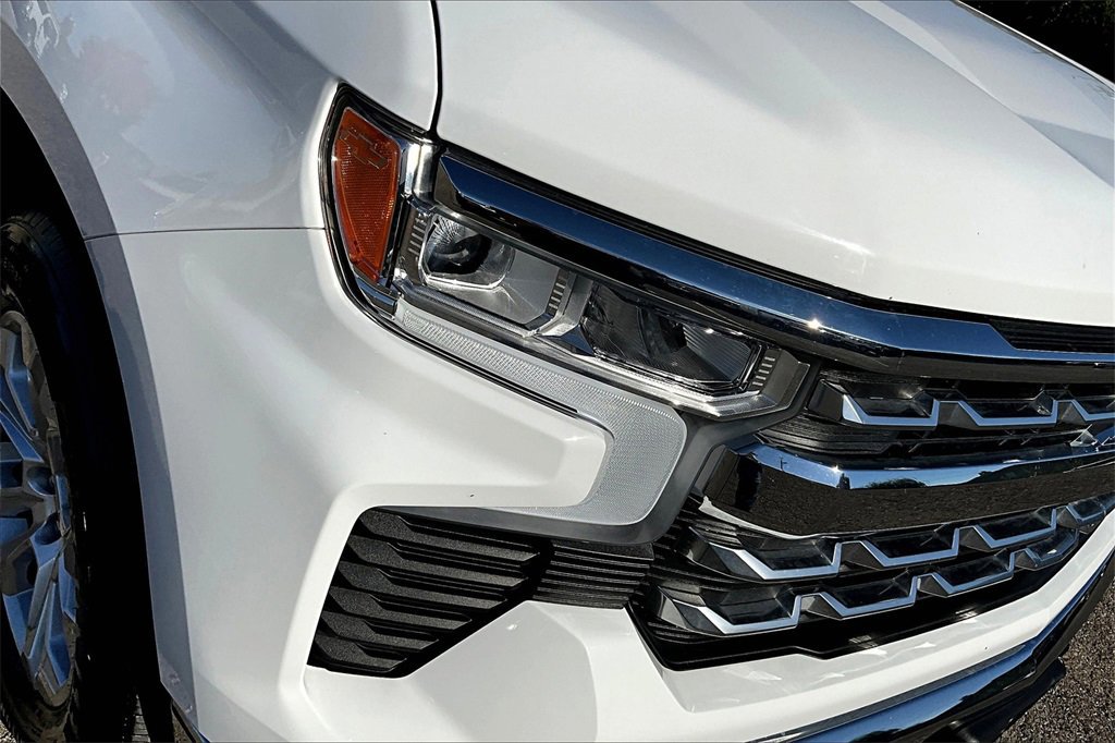 Used 2023 Chevrolet Silverado 1500 LTZ image 30