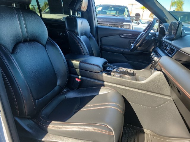 Used 2024 Honda Pilot TrailSport image 24