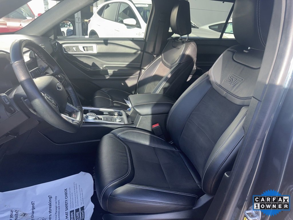 Certified 2022 Ford Explorer ST w/ ST High-Performance Pack image 2