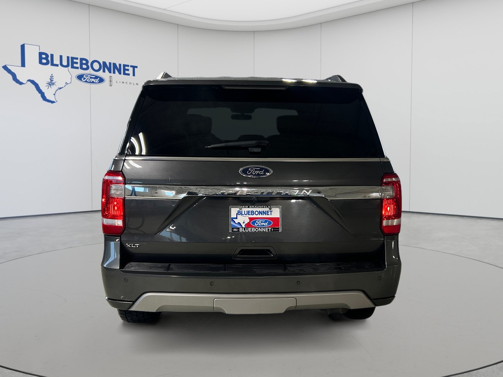 Certified 2020 Ford Expedition XLT w/ Equipment Group 202A RWD image 6