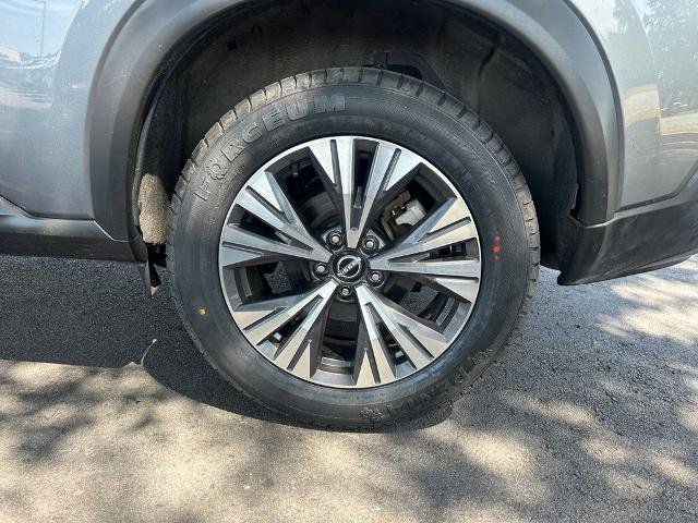 Used 2022 Nissan Rogue SV FWD image 30