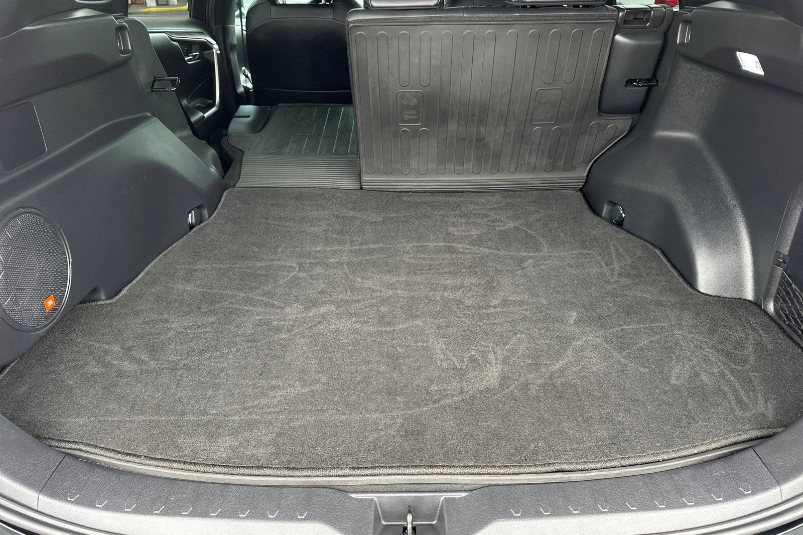 Used 2021 Toyota RAV4 XSE AWD/4WD image 18