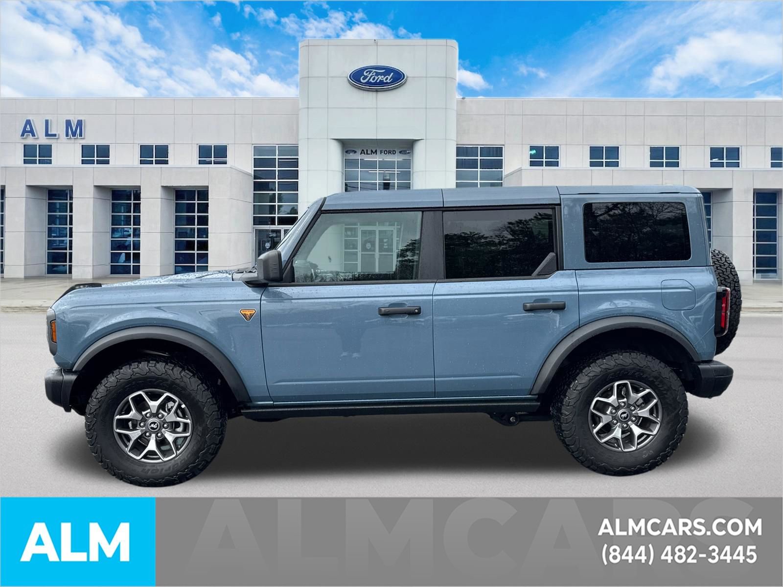 Certified 2025 Ford Bronco Badlands AWD/4WD image 9