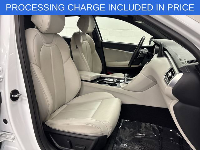 Used 2024 Genesis G70 2.5T AWD/4WD image 15