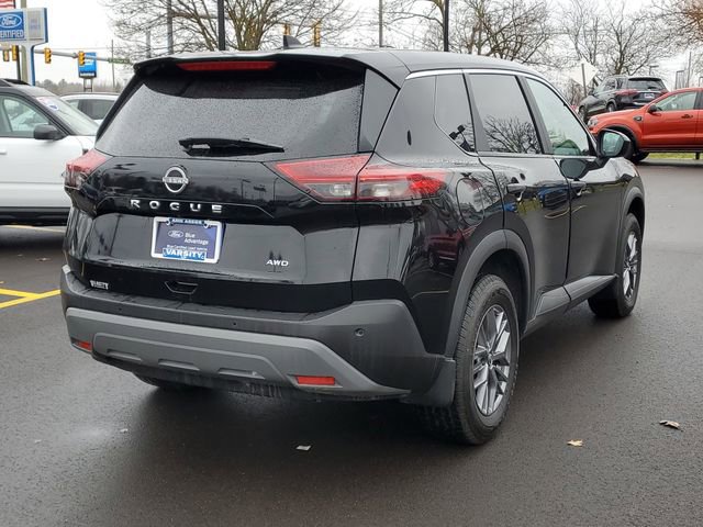 Used 2023 Nissan Rogue S image 4