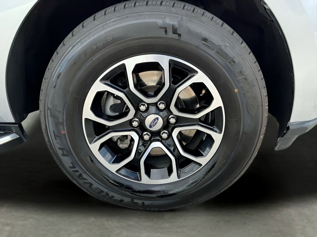 Certified 2023 Ford Expedition Max XLT image 13