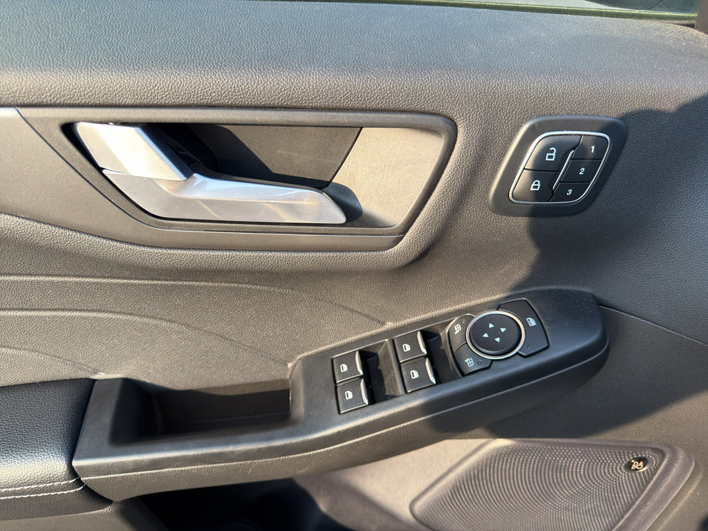 Certified 2024 Ford Escape Active w/ Tech Pack #2 FWD image 9