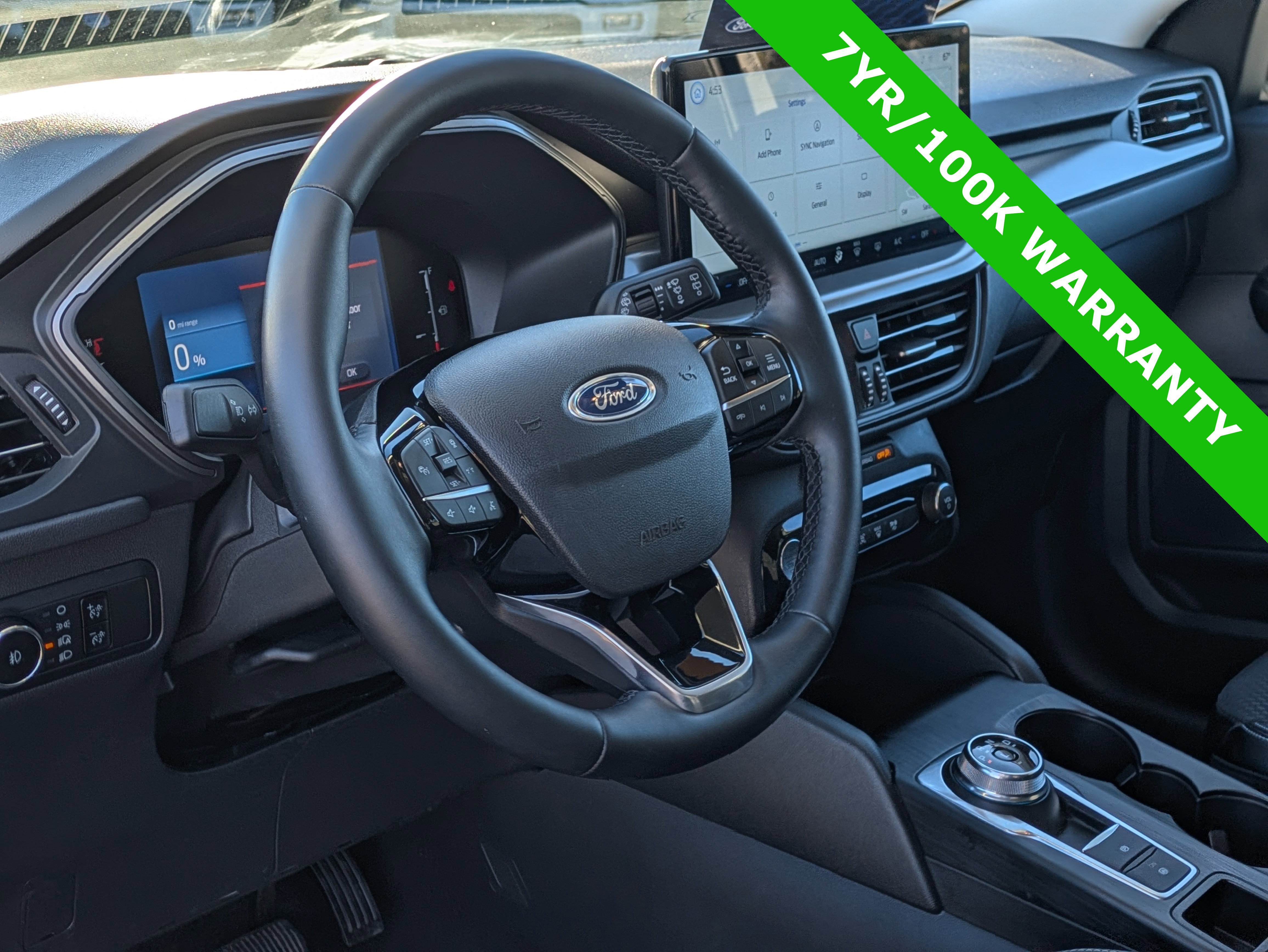 Certified 2025 Ford Escape SE FWD image 22