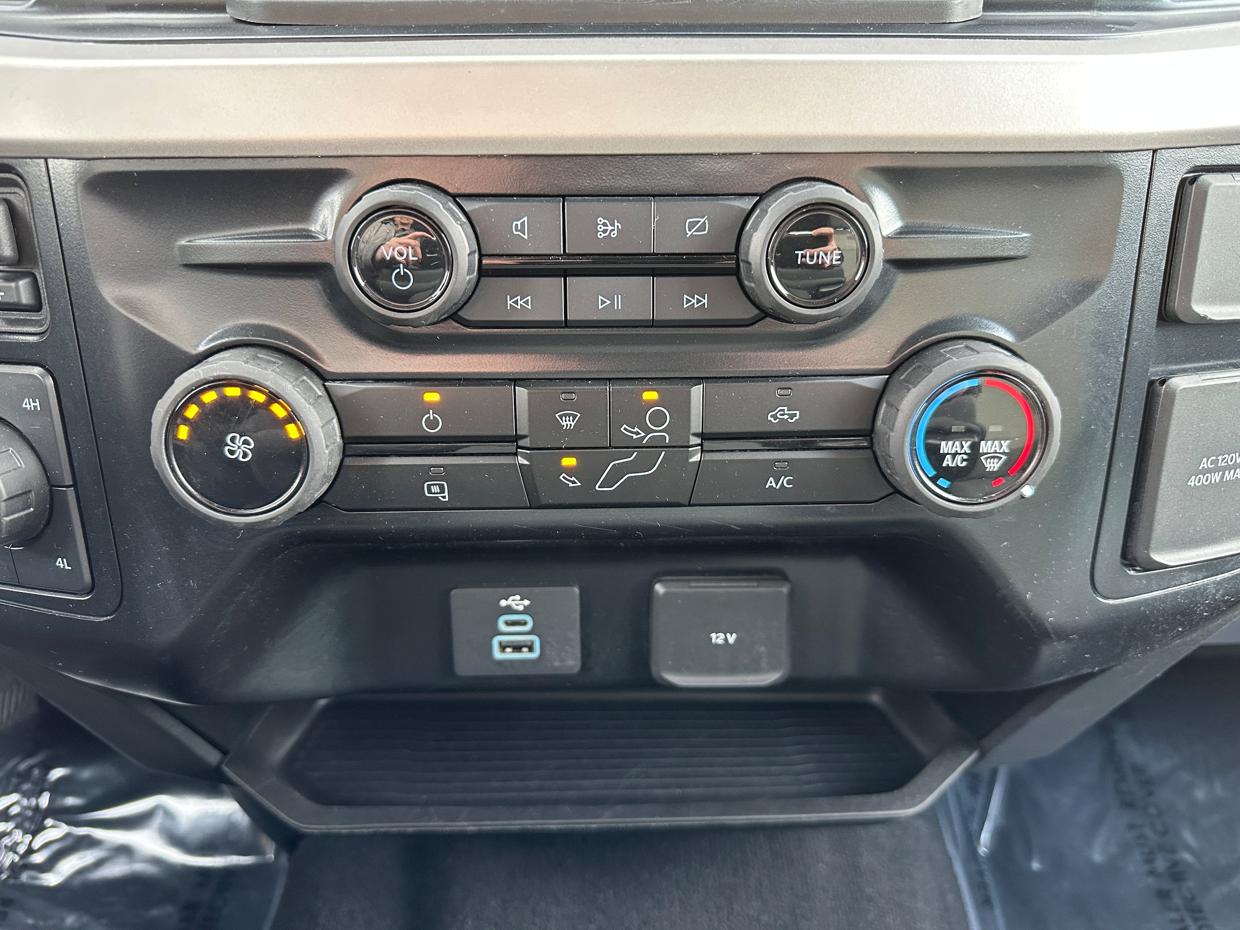 Certified 2024 Ford F250 XLT AWD/4WD image 22