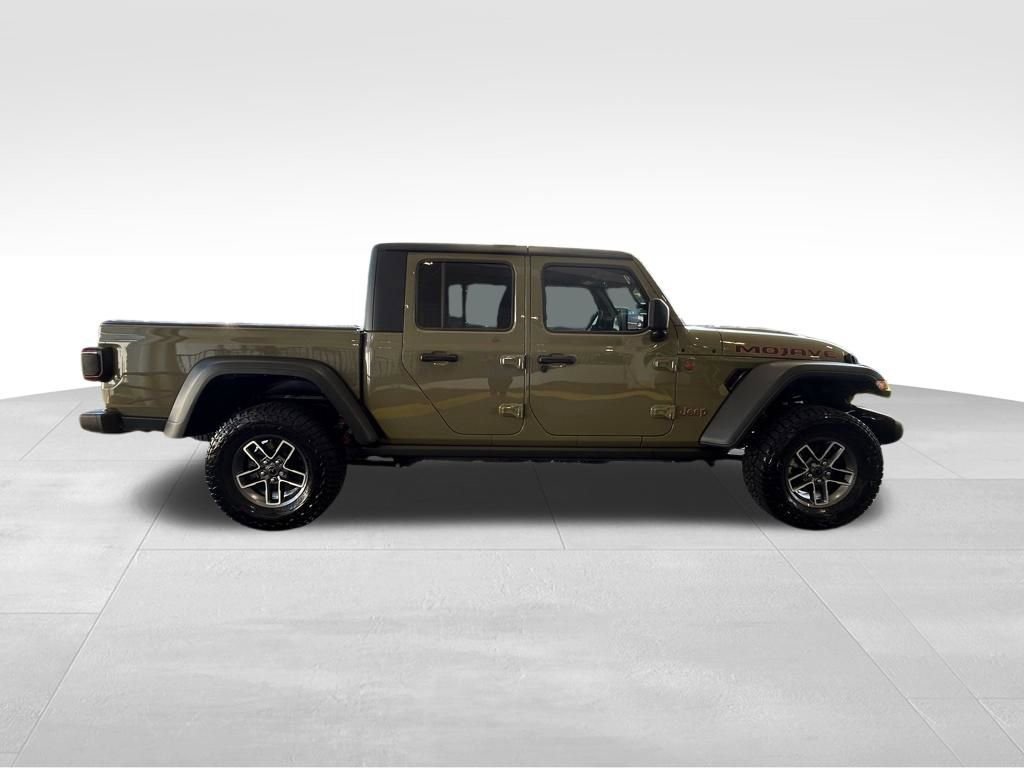 Used 2025 Jeep Gladiator Mojave w/ Safety Group AWD/4WD video 3