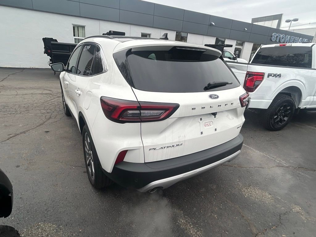 Certified 2025 Ford Escape Platinum w/ Premium Technology Package AWD/4WD image 5