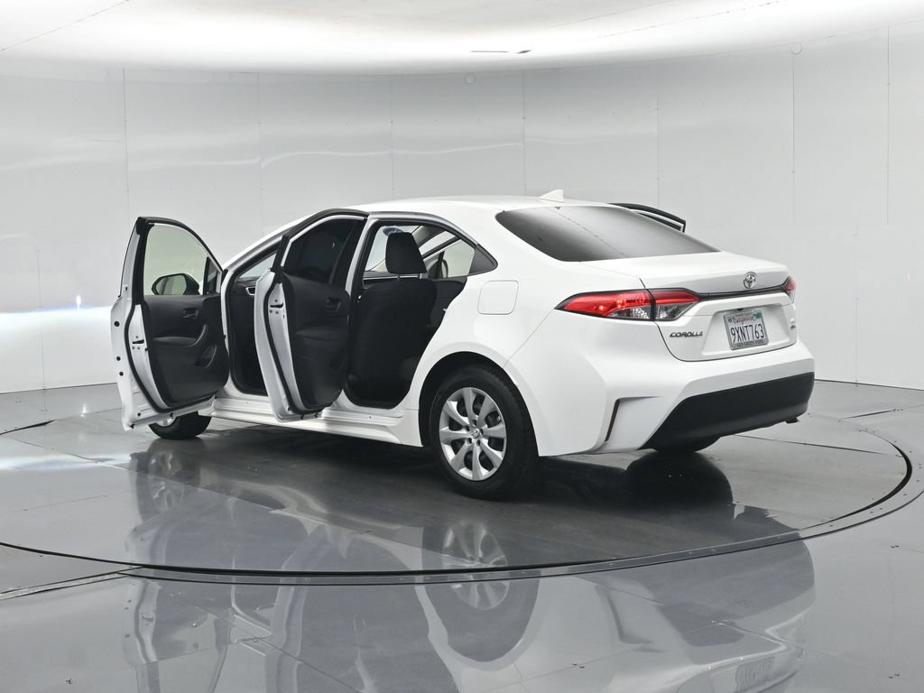 Used 2026 Toyota Corolla LE w/ Carpet Mat Package (TMS) FWD image 33