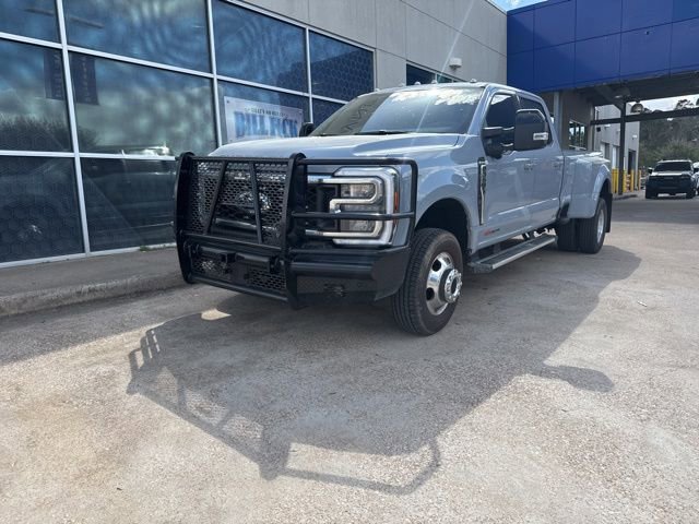 Certified 2024 Ford F350 Lariat w/ FX4 Off-Road Package image 4