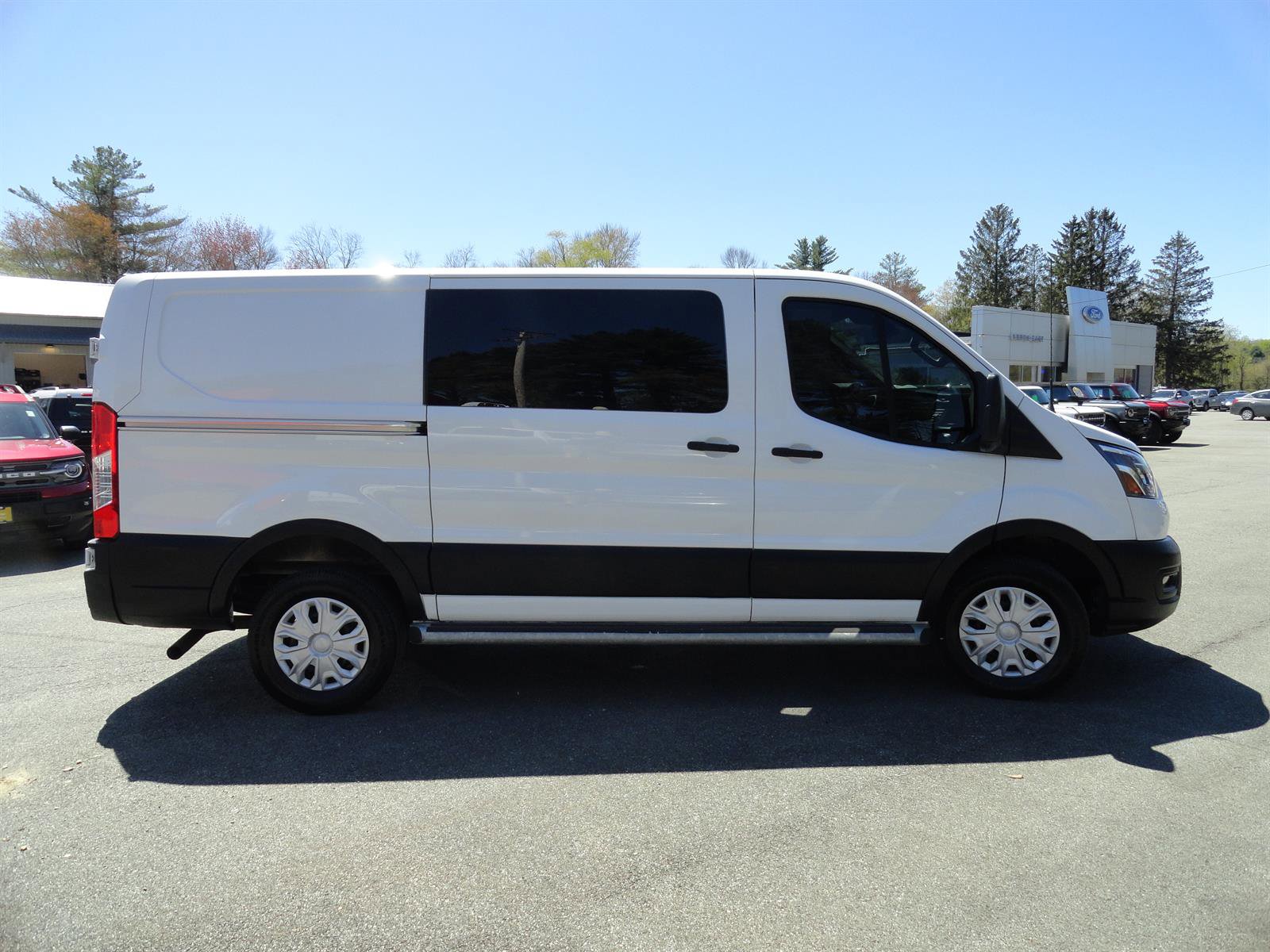Certified 2023 Ford Transit 250 Low Roof w/ Exterior Upgrade Package RWD image 4