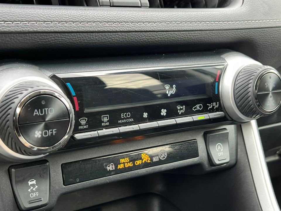 Used 2024 Toyota RAV4 XLE image 28