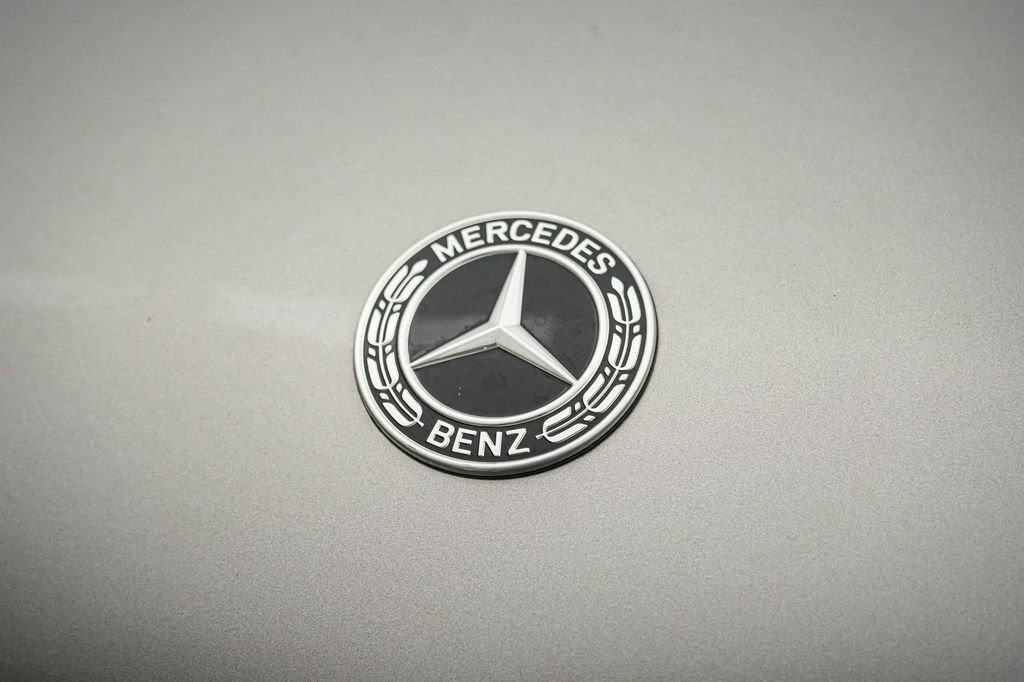 Used 2022 Mercedes-Benz GLS 450 4MATIC image 12