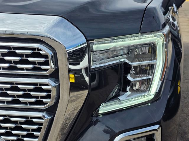 Used 2021 GMC Sierra 1500 Denali w/ Driver Alert Package II AWD/4WD image 3