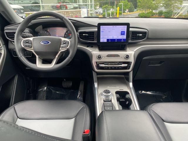 Certified 2023 Ford Explorer XLT w/ Equipment Group 202A AWD/4WD image 13