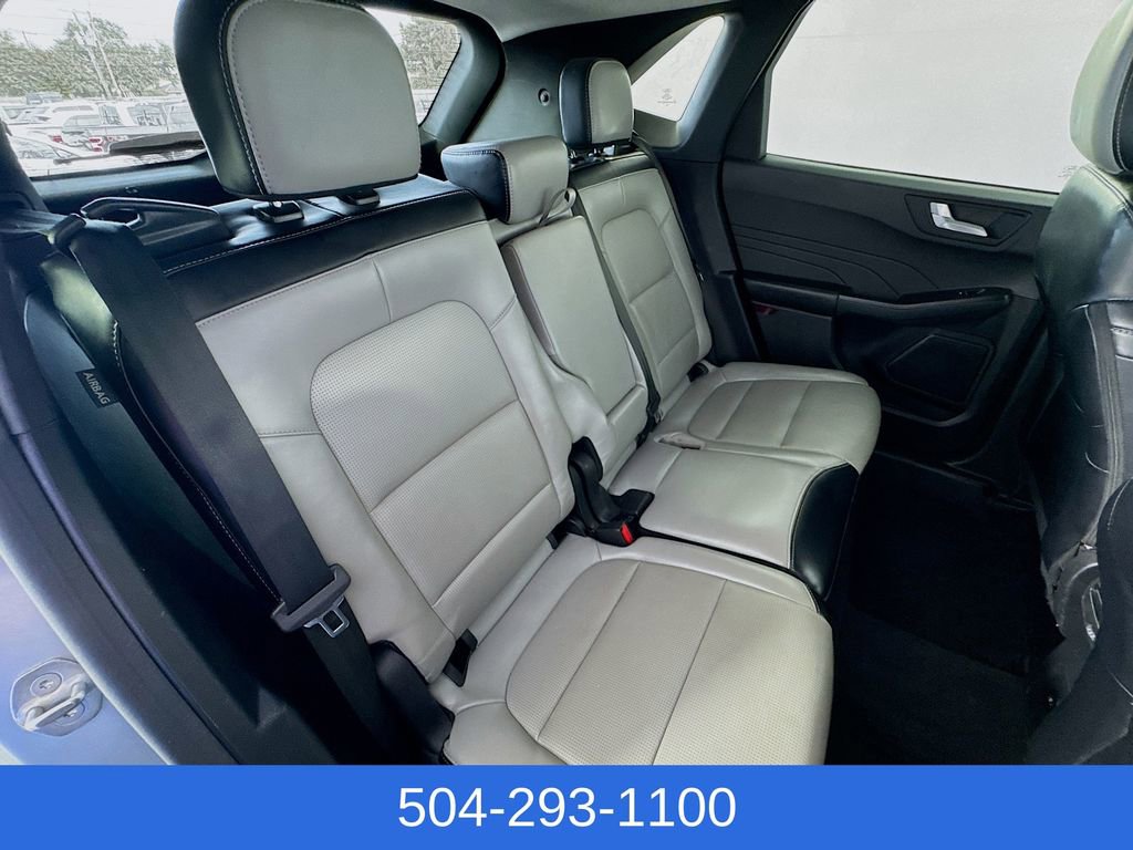 Certified 2023 Ford Escape Platinum FWD image 28
