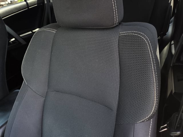 Used 2018 Toyota RAV4 XLE FWD image 14
