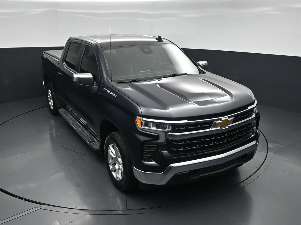Used 2023 Chevrolet Silverado 1500 LT AWD/4WD image 34