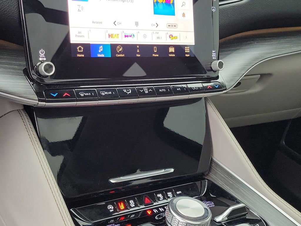 Used 2023 Jeep Wagoneer Series III w/ Premium Group I image 28