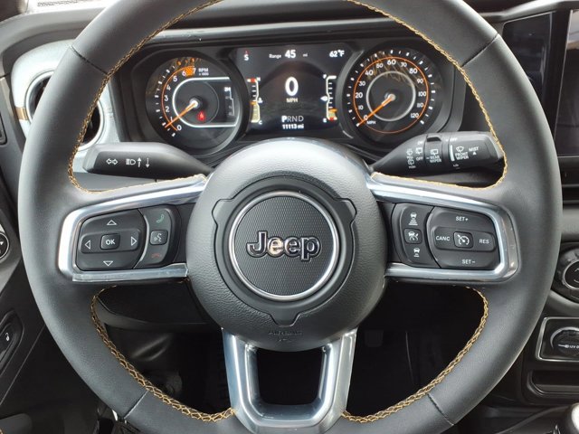 Used 2024 Jeep Wrangler Unlimited Sahara w/ Technology Group AWD/4WD image 10