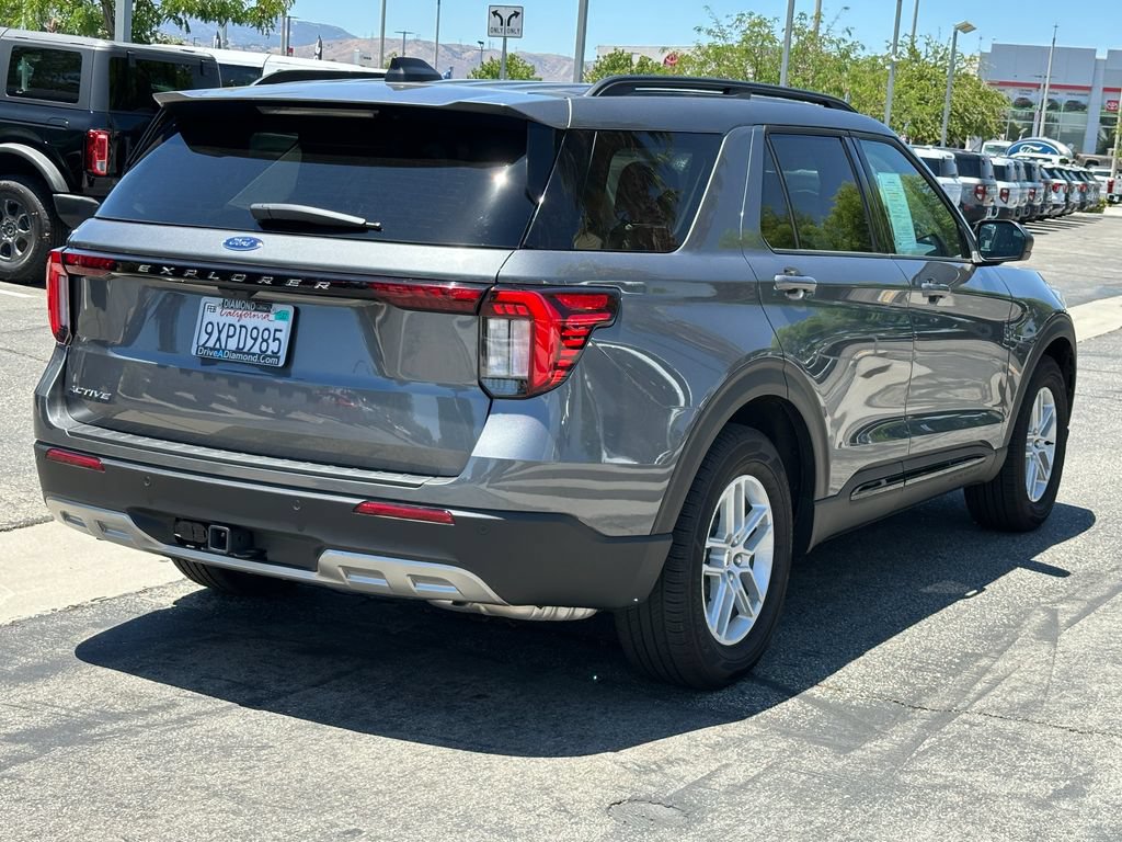 Certified 2026 Ford Explorer Active w/ Active Comfort Package RWD image 7