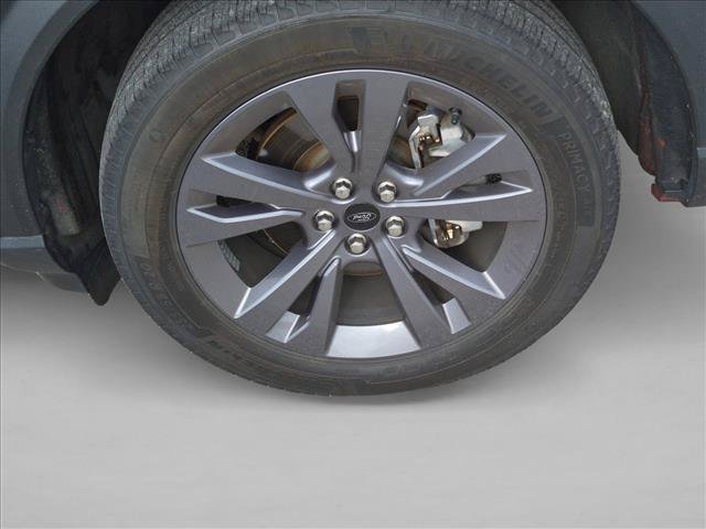 Certified 2022 Ford Explorer XLT w/ Equipment Group 202A AWD/4WD image 10