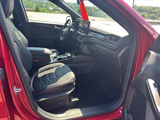 Certified 2023 Ford Escape ST-Line Elite w/ Premium Technology Package AWD/4WD image 20