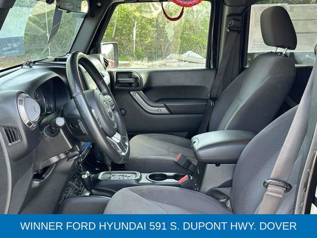 Used 2018 Jeep Wrangler Unlimited Sport w/ Connectivity Group AWD/4WD image 10