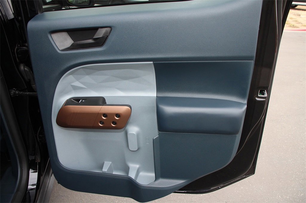 Certified 2023 Ford Maverick Lariat w/ Lariat Luxury Package image 27