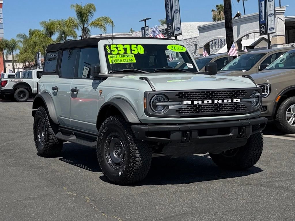 Certified 2024 Ford Bronco Badlands AWD/4WD image 3
